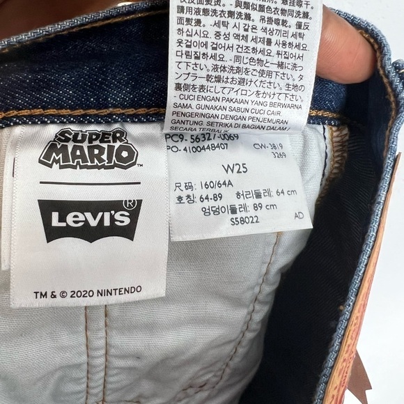 NEW Levi’s Super Mario High Rise Denim Shorts - Picture 10 of 10
